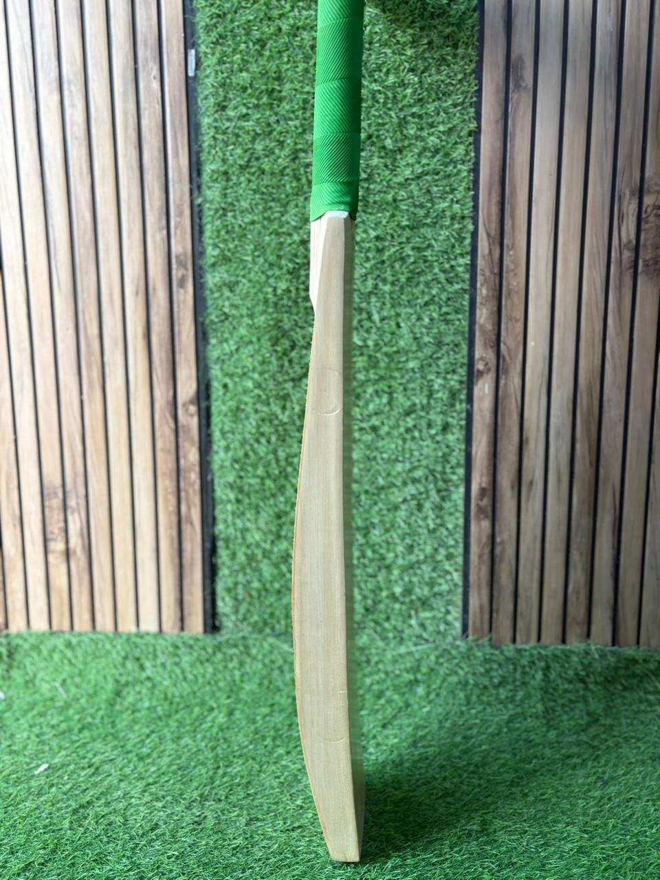 Kerala Profile Premium Tennis Bat