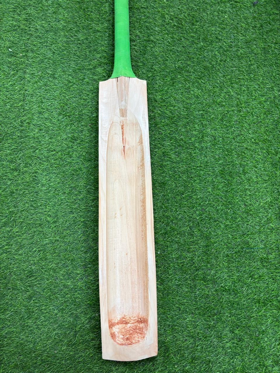 Kerala Profile Premium Tennis Bat