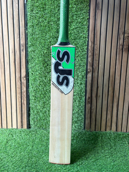 Premium Duckbill Profile Leather Bat