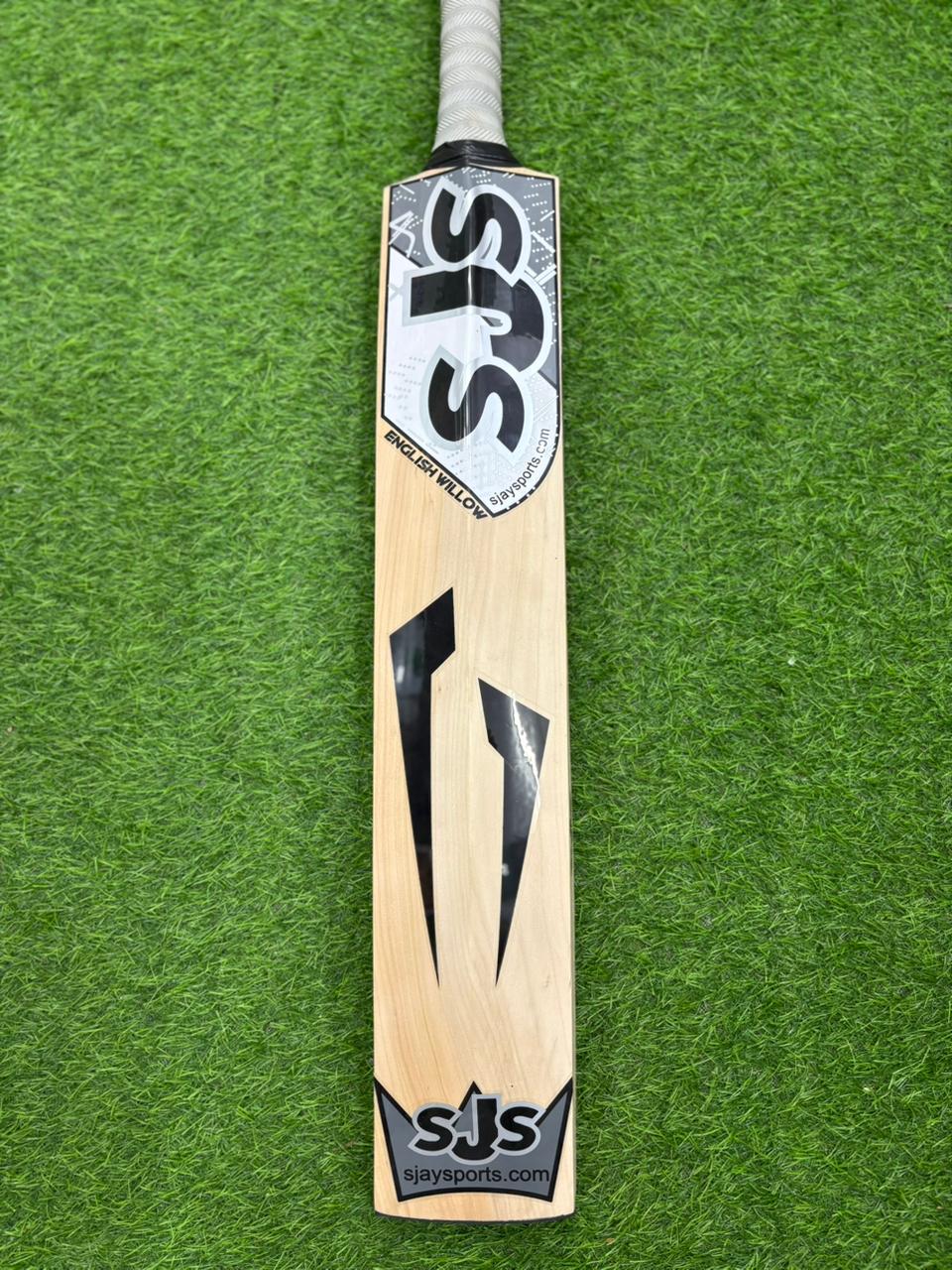 Player Edition Leather Bat