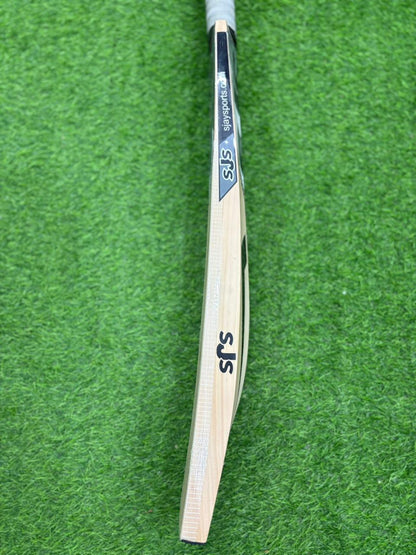 Player Edition Leather Bat