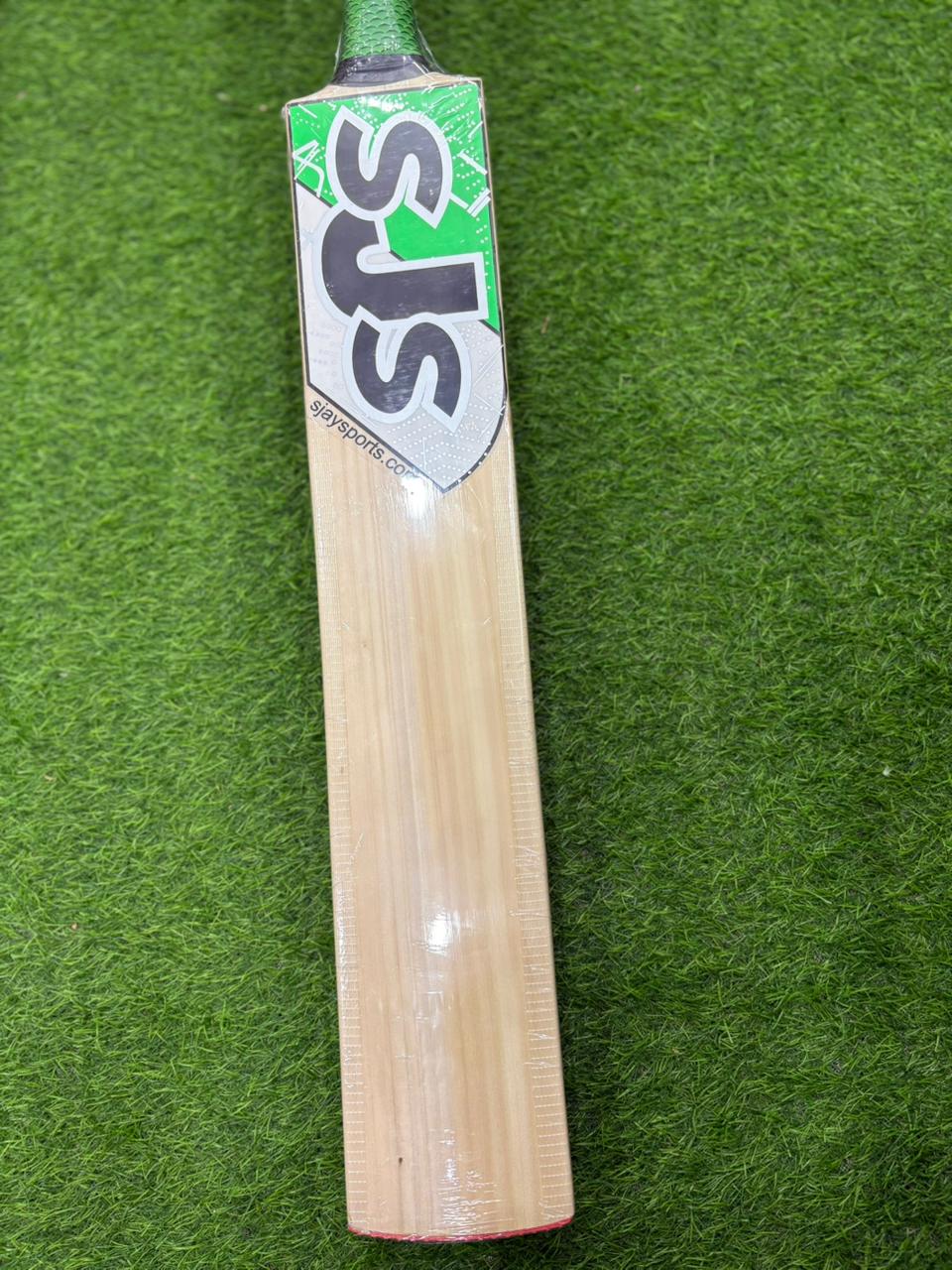 Premium Duckbill Profile Leather Bat